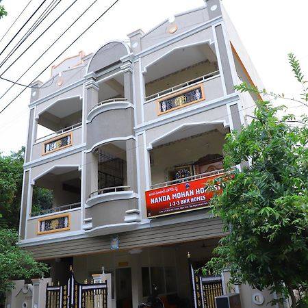טירופאטי Nanda Mohan Homestay- Luxuries Ac Apartment Close To Alipiri Foothills-Kapila Teertham And Iskcon Temple מראה חיצוני תמונה