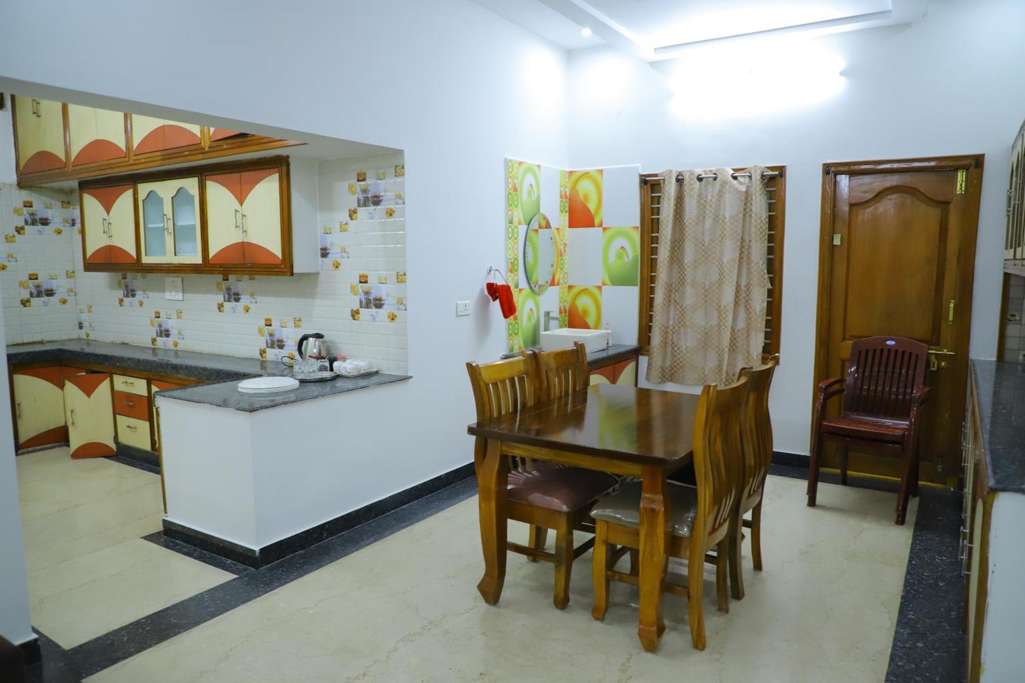 טירופאטי Nanda Mohan Homestay- Luxuries Ac Apartment Close To Alipiri Foothills-Kapila Teertham And Iskcon Temple מראה חיצוני תמונה