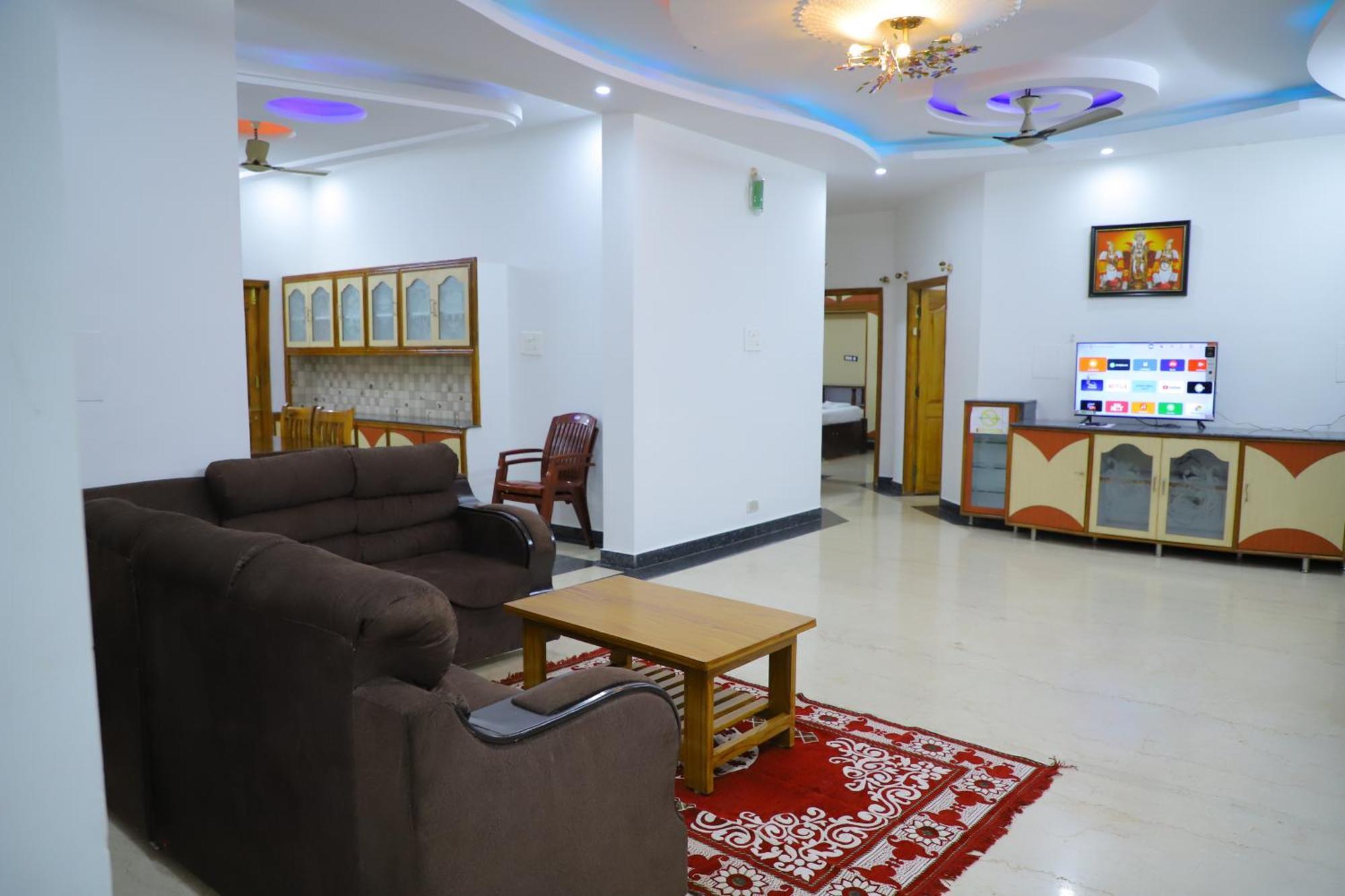 טירופאטי Nanda Mohan Homestay- Luxuries Ac Apartment Close To Alipiri Foothills-Kapila Teertham And Iskcon Temple מראה חיצוני תמונה