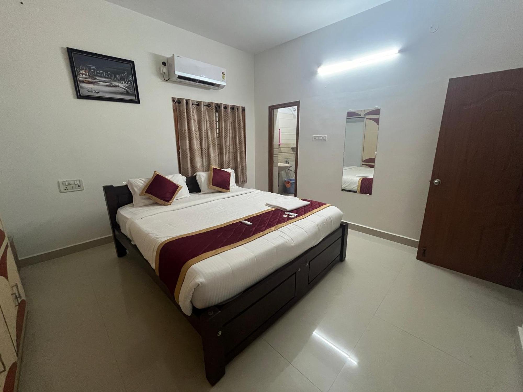 טירופאטי Nanda Mohan Homestay- Luxuries Ac Apartment Close To Alipiri Foothills-Kapila Teertham And Iskcon Temple מראה חיצוני תמונה