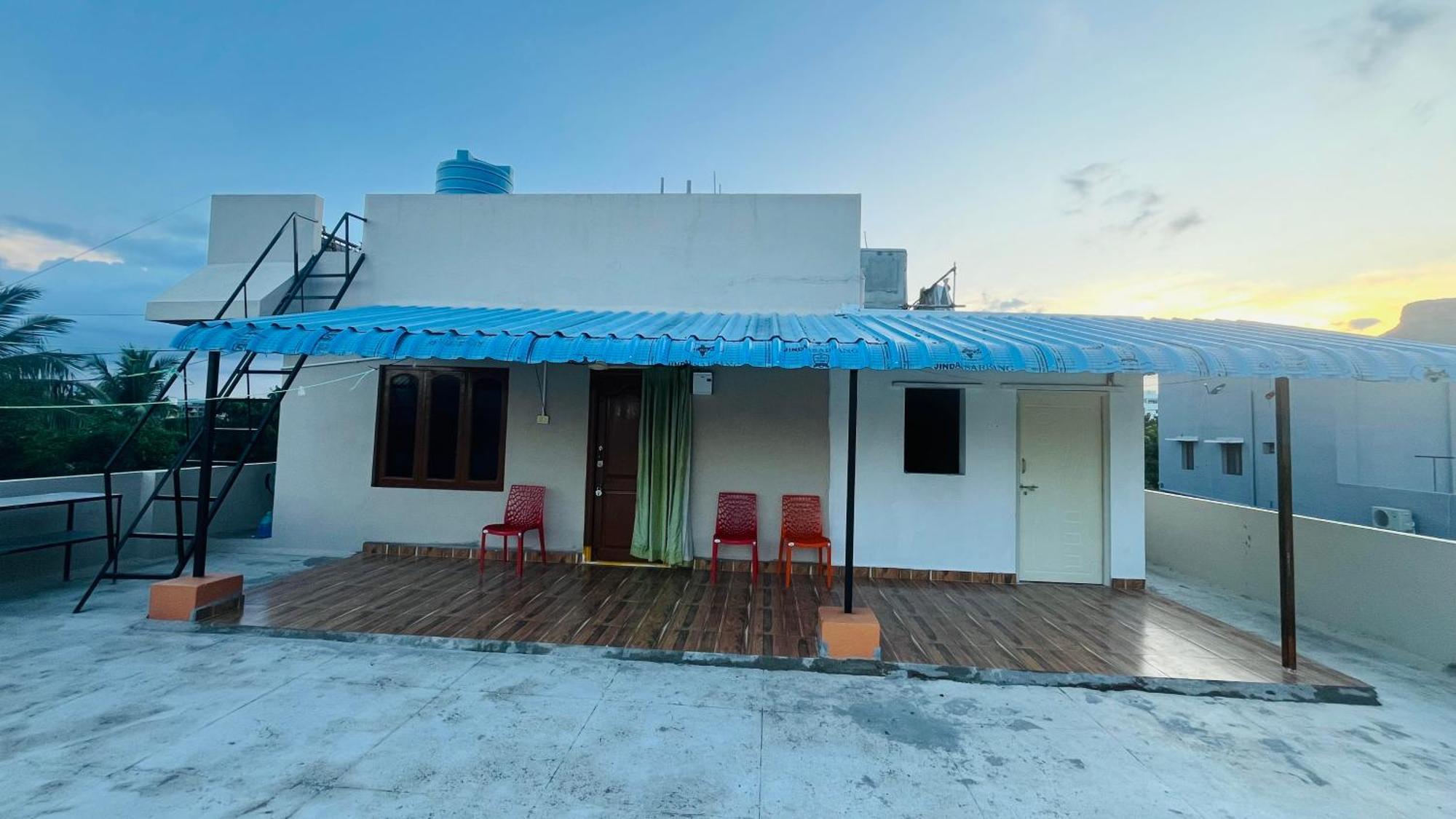 טירופאטי Nanda Mohan Homestay- Luxuries Ac Apartment Close To Alipiri Foothills-Kapila Teertham And Iskcon Temple מראה חיצוני תמונה